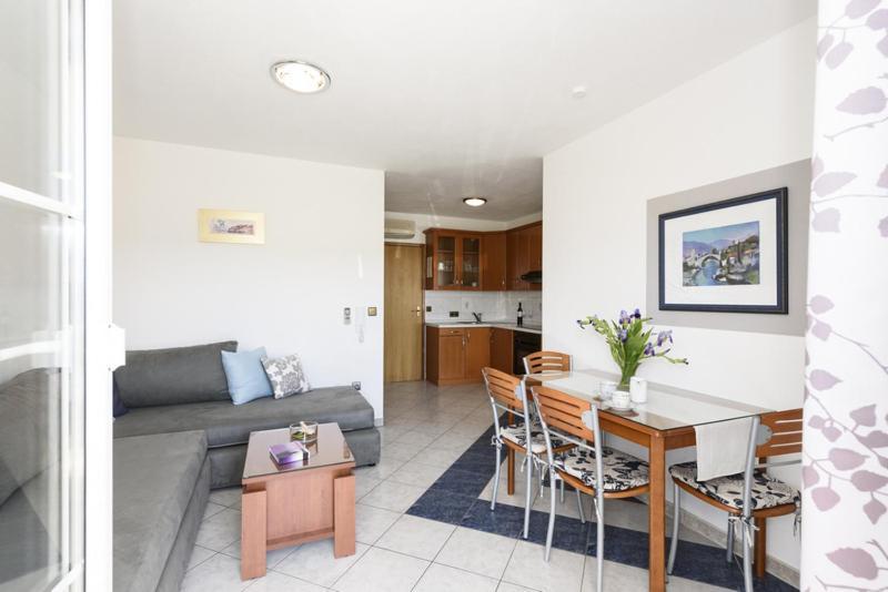 Apartments Luka - Trogir, Marina 150M From The Beach Exterior foto